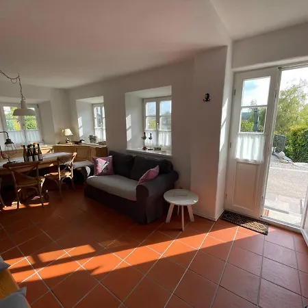 Haus Am Weinberg, 83370 Oberbayern *